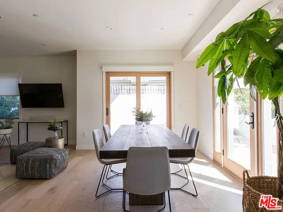 Townhouse for rent at 1319 Yale Street 1, Santa Monica, CA featuring 3 beds and 3 baths