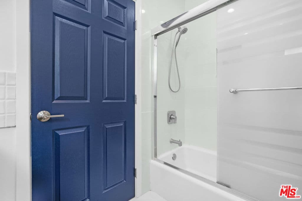 Residential Lease for rent at 2748 Hollister Terrace A, Glendale, CA featuring 2 beds and 2 baths