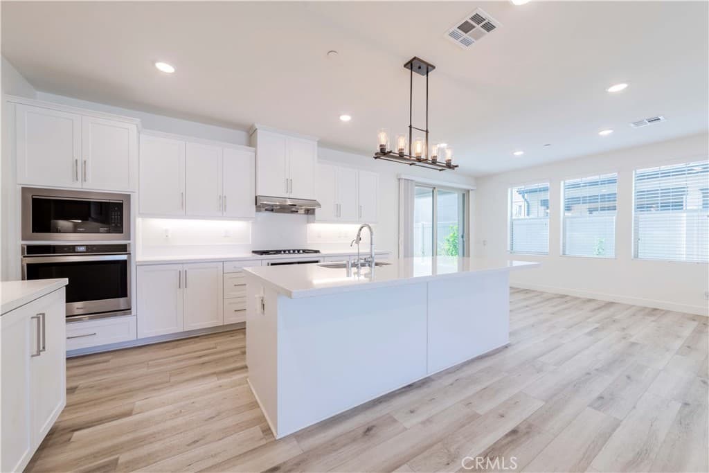 Single Family Residence for rent at 11850 Harvest, Whittier, CA featuring 4 beds and 4 baths
