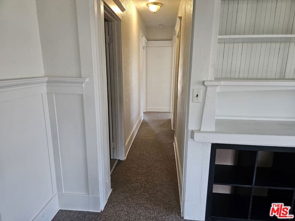 Residential Lease for rent at 1665 W 12th Place 2, Los Angeles, Los Angeles County, CA featuring 2 beds and 1 bath