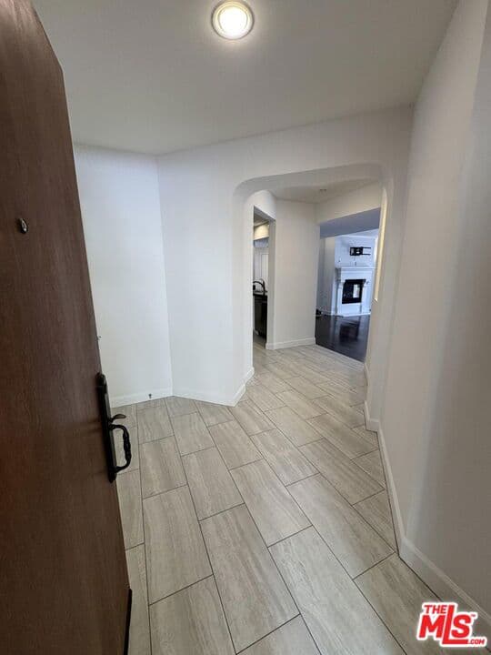 Residential Lease for rent at 1522 Amherst Avenue 101, Los Angeles, Los Angeles County, CA featuring 3 beds and 3 baths