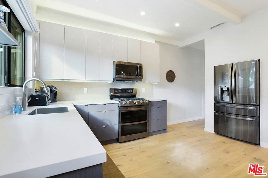 Residential Lease for rent at 823 N Harper Avenue, Los Angeles, Los Angeles County, CA featuring 2 beds and 2 baths