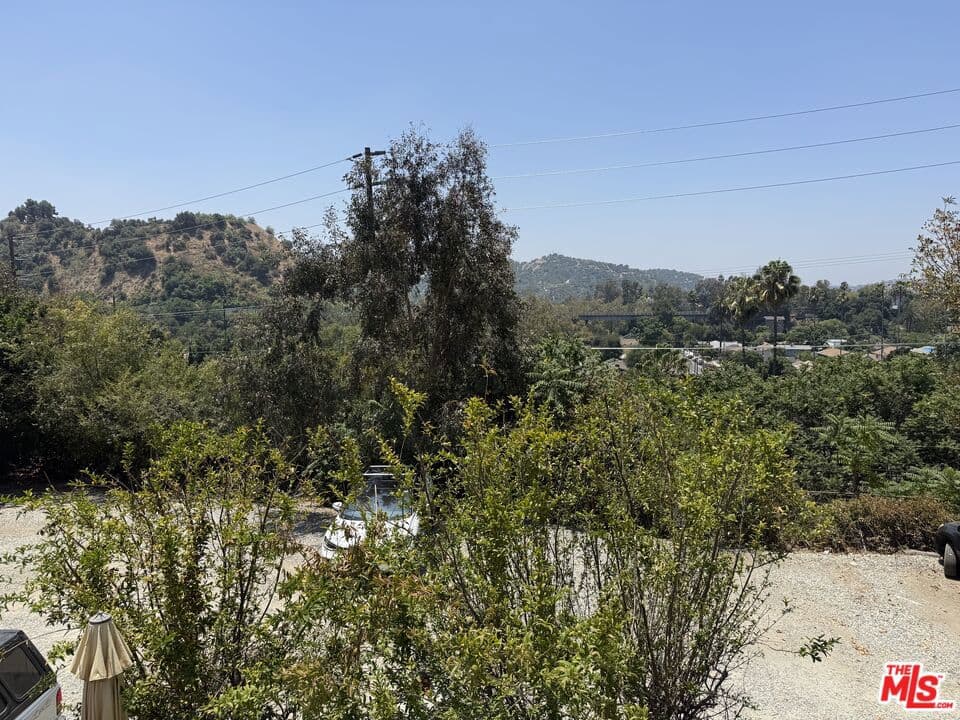 Residential Lease for rent at 130 S Avenue 63 1/2, Los Angeles, Los Angeles County, CA featuring 2 beds and 1 bath