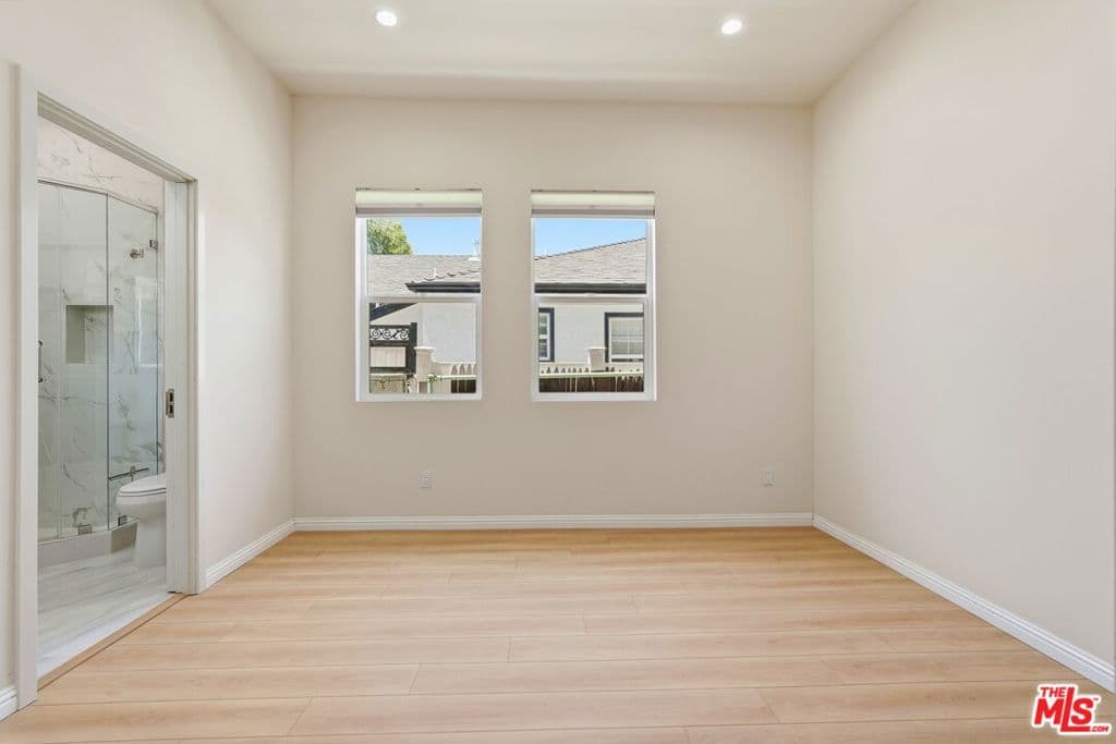 Residential Lease for rent at 3765 Globe Avenue, Los Angeles, Los Angeles County, CA featuring 3 beds and 3 baths