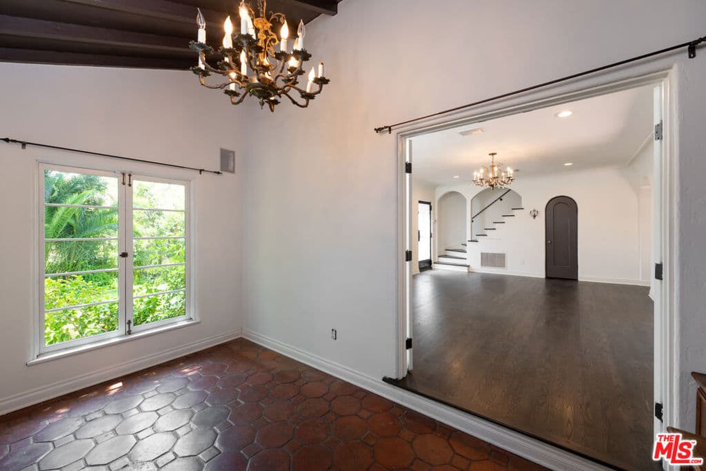 Single Family Residence for rent at 231 23rd Street, Santa Monica, CA featuring 4 beds and 4 baths
