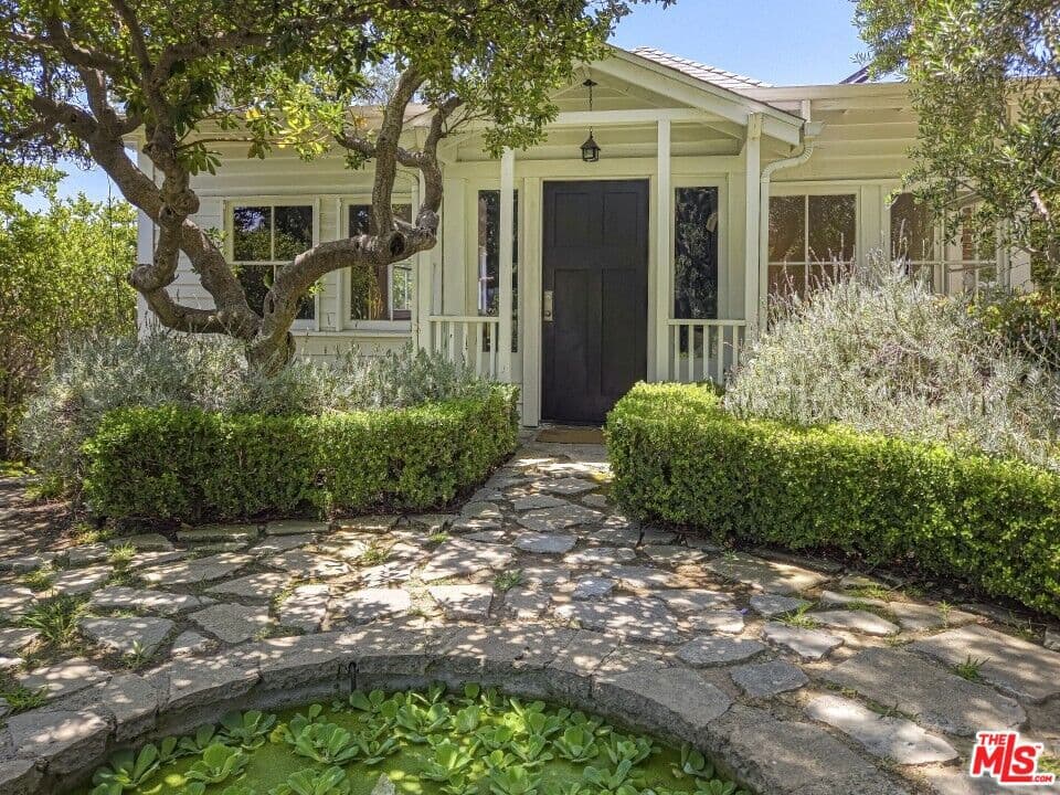 Residential Lease for rent at 1616 Cerro Gordo Street, Los Angeles, Los Angeles County, CA featuring 3 beds and 4 baths