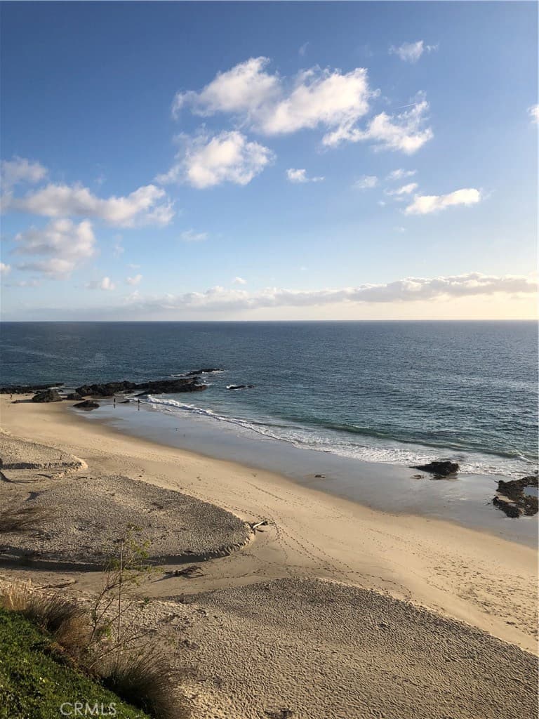Condominium for rent at 31755 Coast 305, Laguna Beach, CA featuring 2 beds and 2 baths