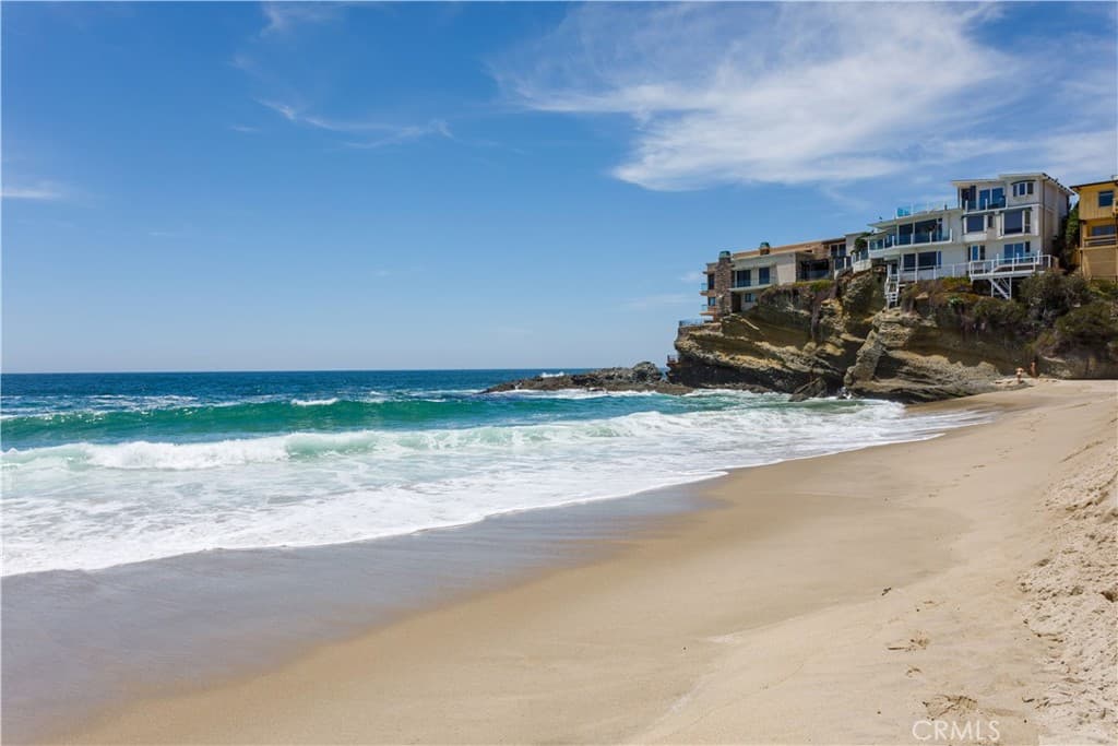 Condominium for rent at 31755 Coast 412, Laguna Beach, CA featuring 2 beds and 2 baths