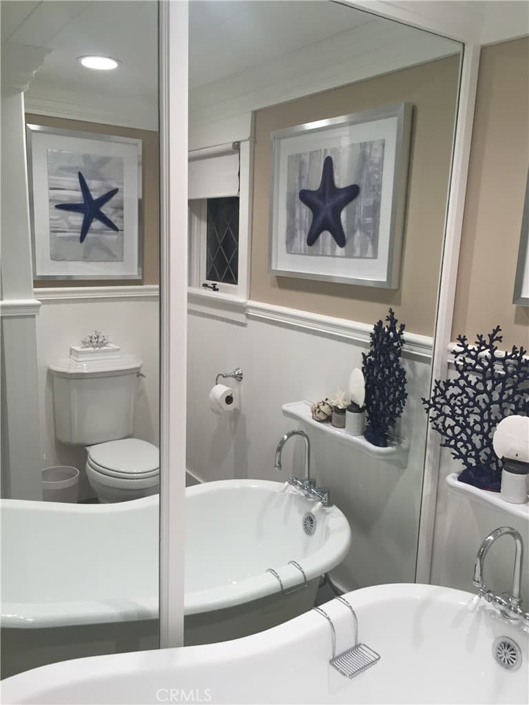 Duplex for rent at 314 Ruby Avenue, Newport Beach, CA featuring 3 beds and 2 baths