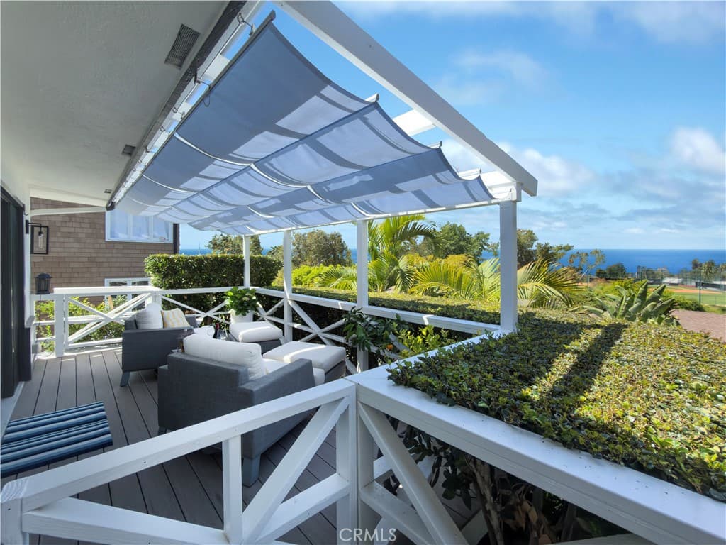 Duplex for rent at 737 Griffith Way, Laguna Beach, CA featuring 2 beds and 2 baths