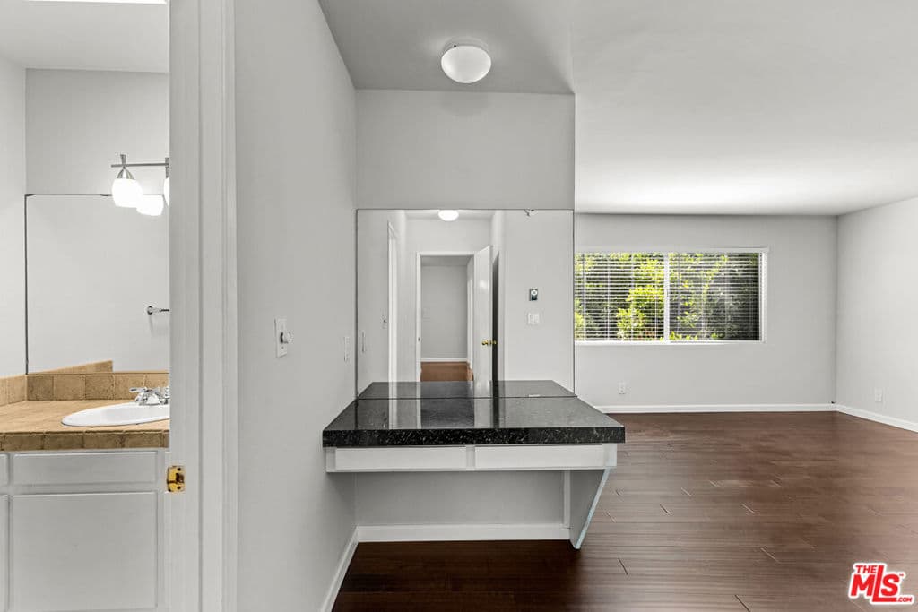 Condominium for rent at 1342 HARVARD Street 204, Santa Monica, CA featuring 3 beds and 2 baths