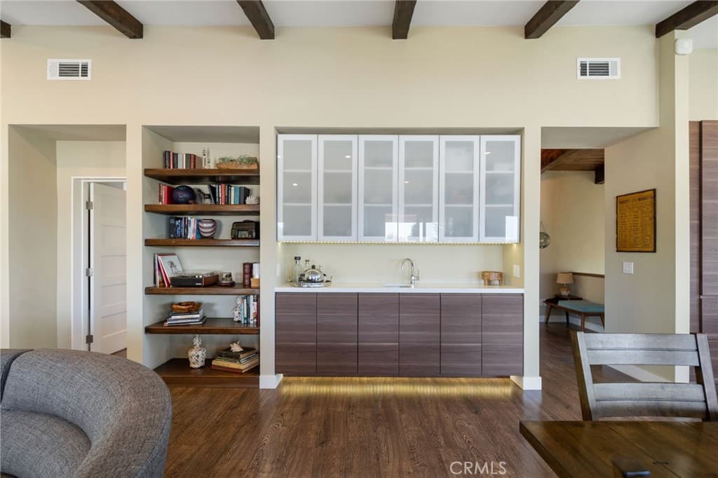 Single Family Residence for rent at 215 Monterey Drive, Laguna Beach, CA featuring 2 beds and 3 baths