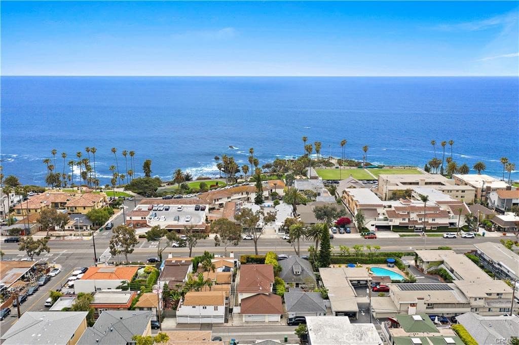 Apartment for rent at 432 N Coast B, Laguna Beach, CA and 1 bath