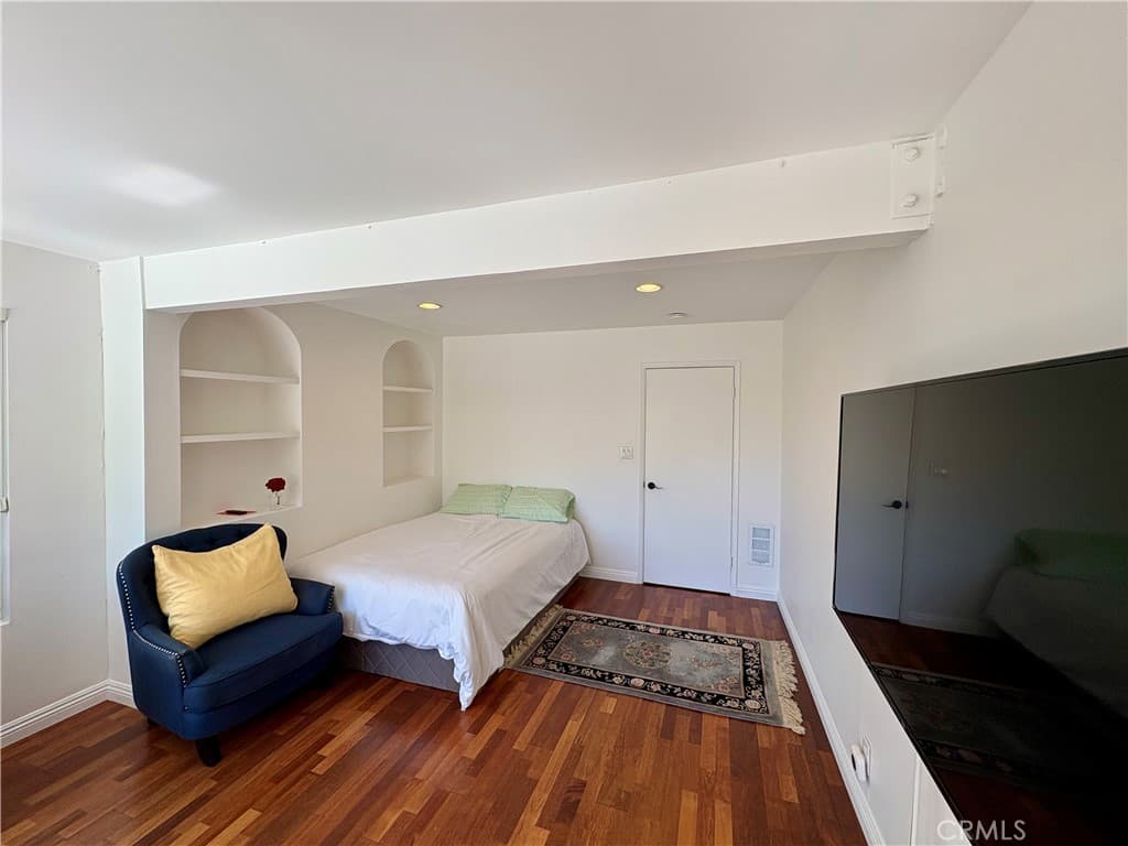 Single Family Residence for rent at 1033 Eastman Way, Laguna Beach, CA and 1 bath