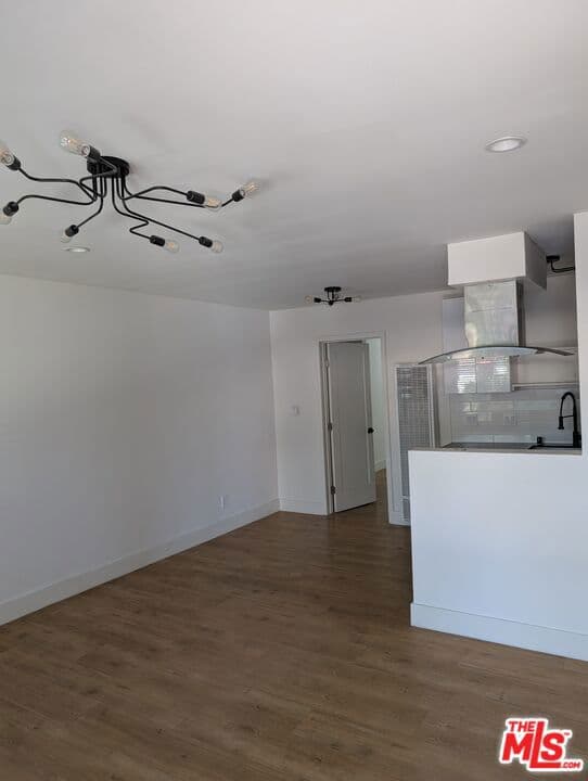 Condominium for rent at 2626 Cloverfield Boulevard 3, Santa Monica, CA featuring 1 bed and 1 bath