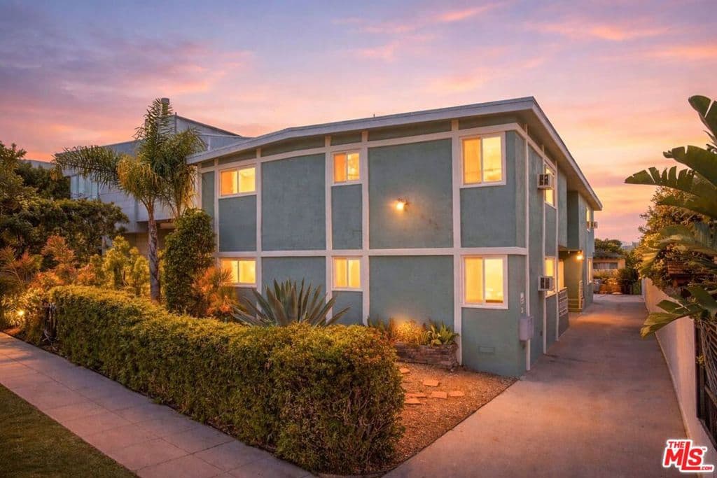 Condominium for rent at 643 Pacific Street 4, Santa Monica, CA featuring 3 beds and 2 baths