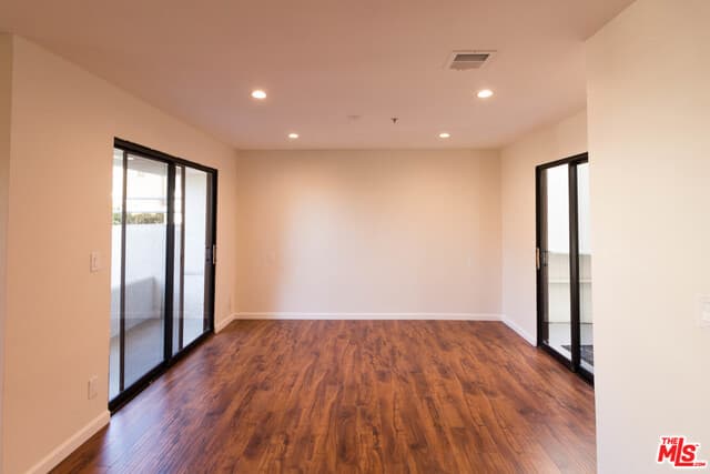Condominium for sale at 301 W Loraine Street 8, Glendale, CA featuring 3 beds and 3 baths