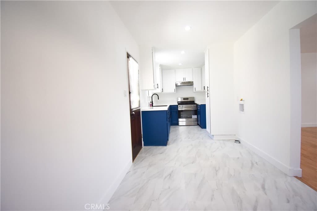 Apartment for rent at 1570 N Verdugo Road B, Glendale, CA featuring 2 beds and 1 bath
