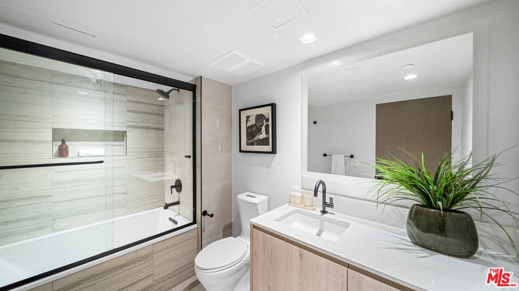Condominium for rent at 153 San Vicente Boulevard PH 4H, Santa Monica, CA featuring 3 beds and 2 baths