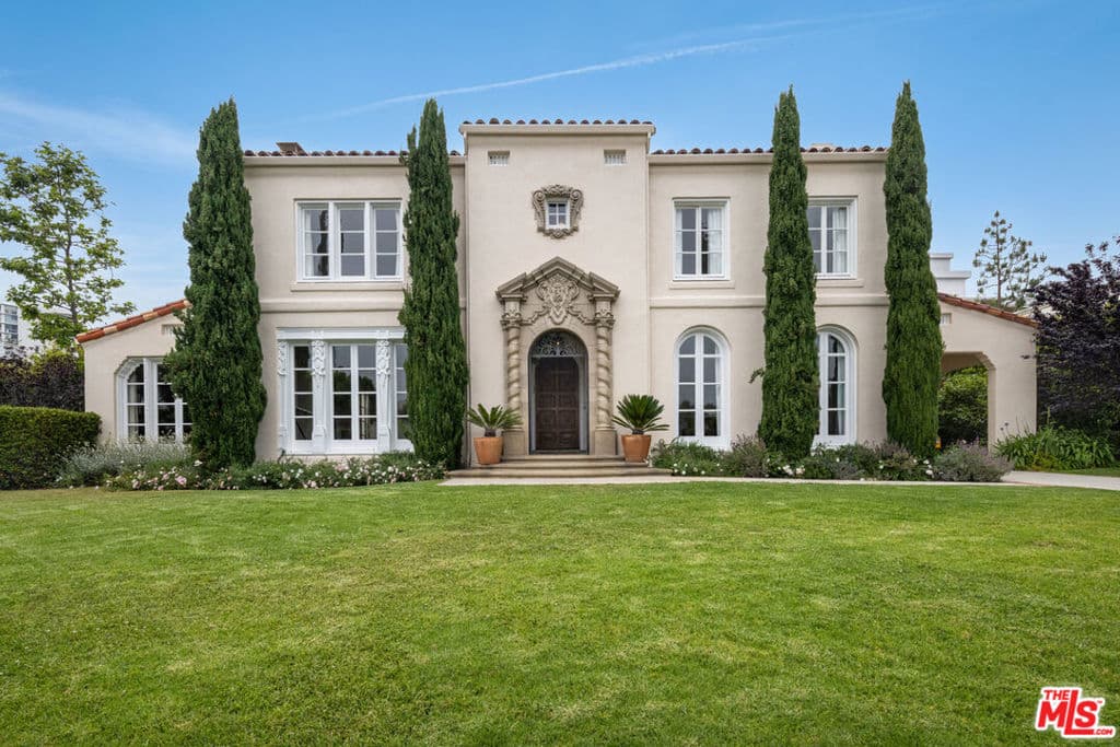 Single Family Residence for rent at 205 Georgina Avenue, Santa Monica, CA featuring 5 beds and 5 baths