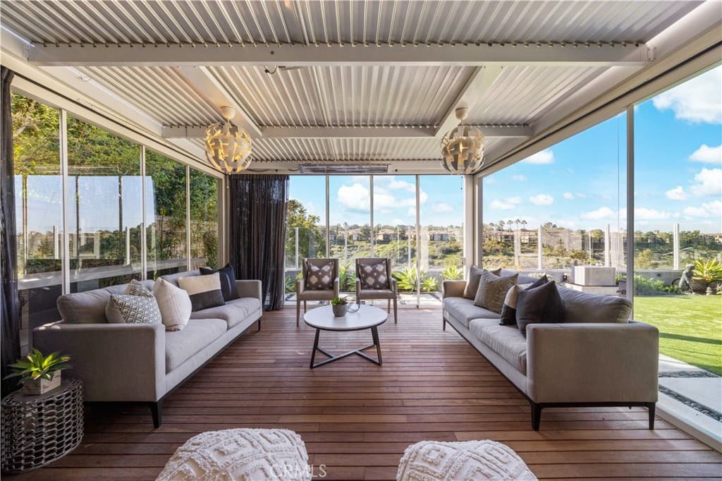 Single Family Residence for rent at 58 Victoria, Newport Beach, CA featuring 3 beds and 3 baths