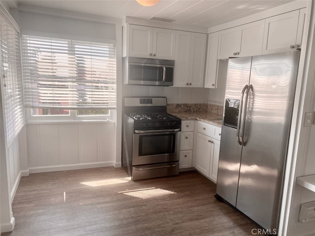 Duplex for rent at 1451 1/2 Glenneyre Street, Laguna Beach, CA and 1 bath