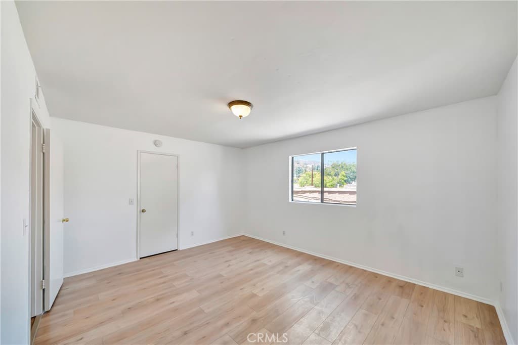 Apartment for rent at 1614 E Chevy Chase Drive 2, Glendale, CA featuring 1 bed and 1 bath