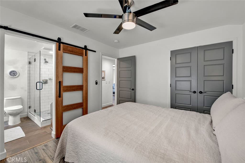 Single Family Residence for rent at 347 Walnut, Newport Beach, CA featuring 3 beds and 2 baths