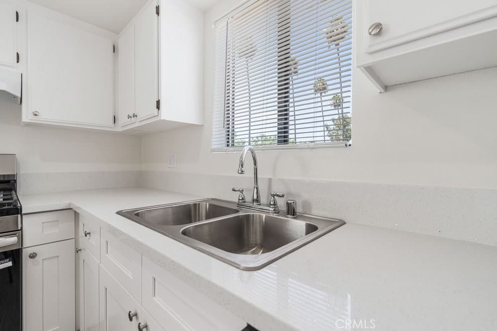 Apartment for rent at 1129 Linden Avenue 1, Glendale, CA featuring 2 beds and 2 baths