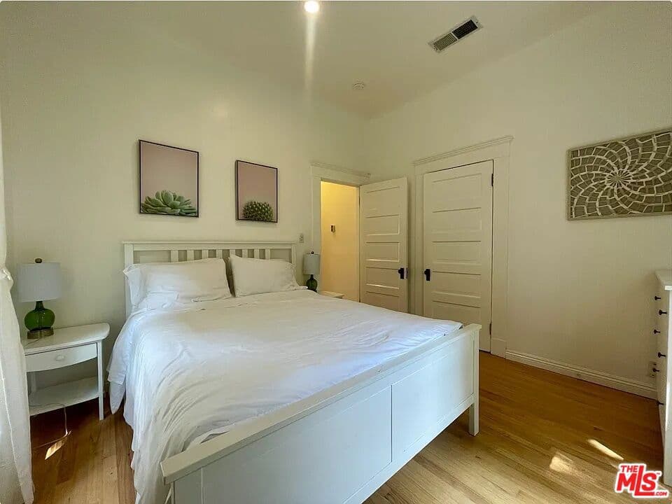 Condominium for rent at 1028 4th Street, Santa Monica, CA featuring 3 beds and 2 baths