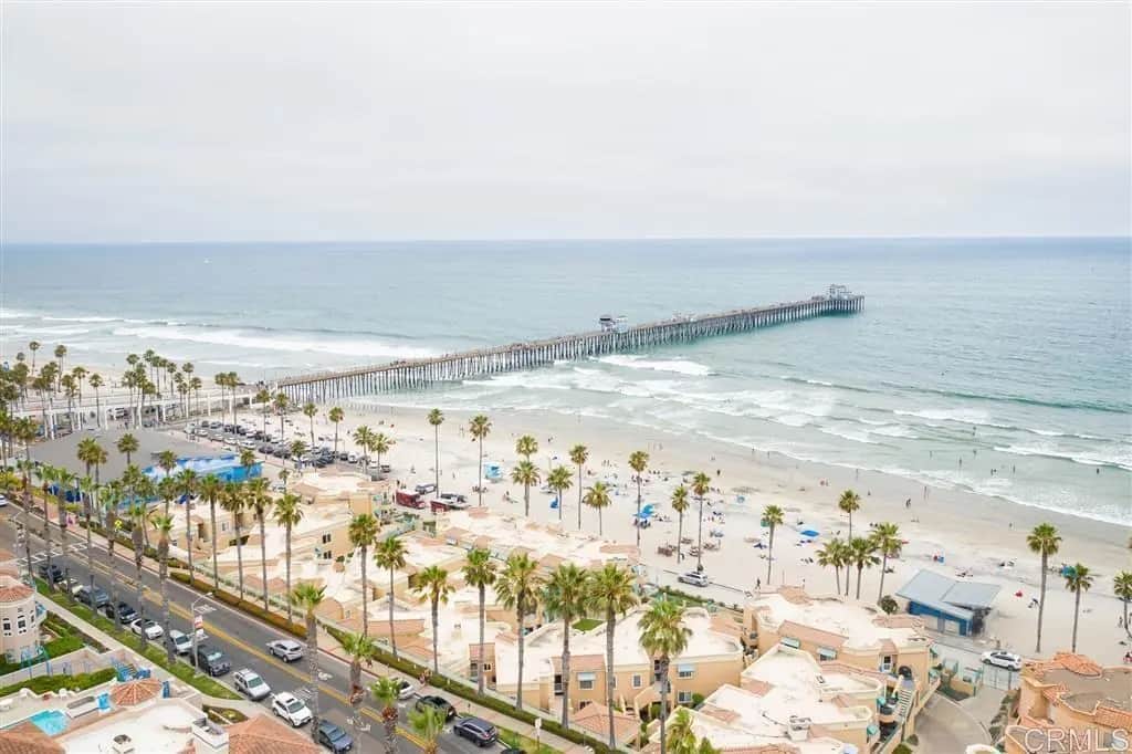 400 N The Strand 16, Oceanside, CA — listing photo 1