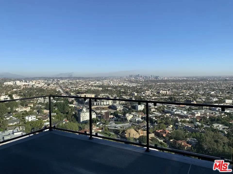 8400 FRANKLIN Avenue, Los Angeles, CA — listing photo 1