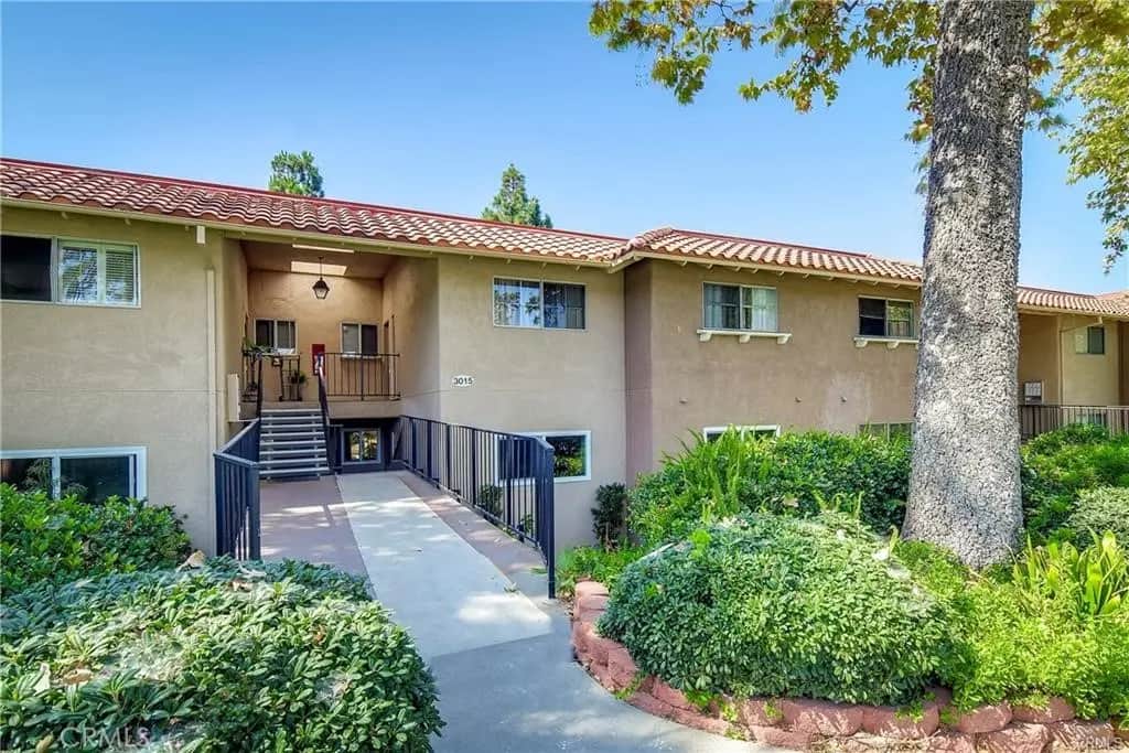 3015 Via Buena Vista B, Laguna Woods, CA — listing photo 1