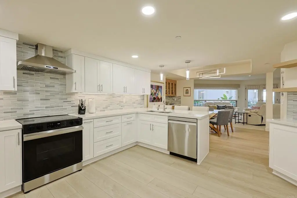 1099 1st 103, Coronado, CA — listing photo 1