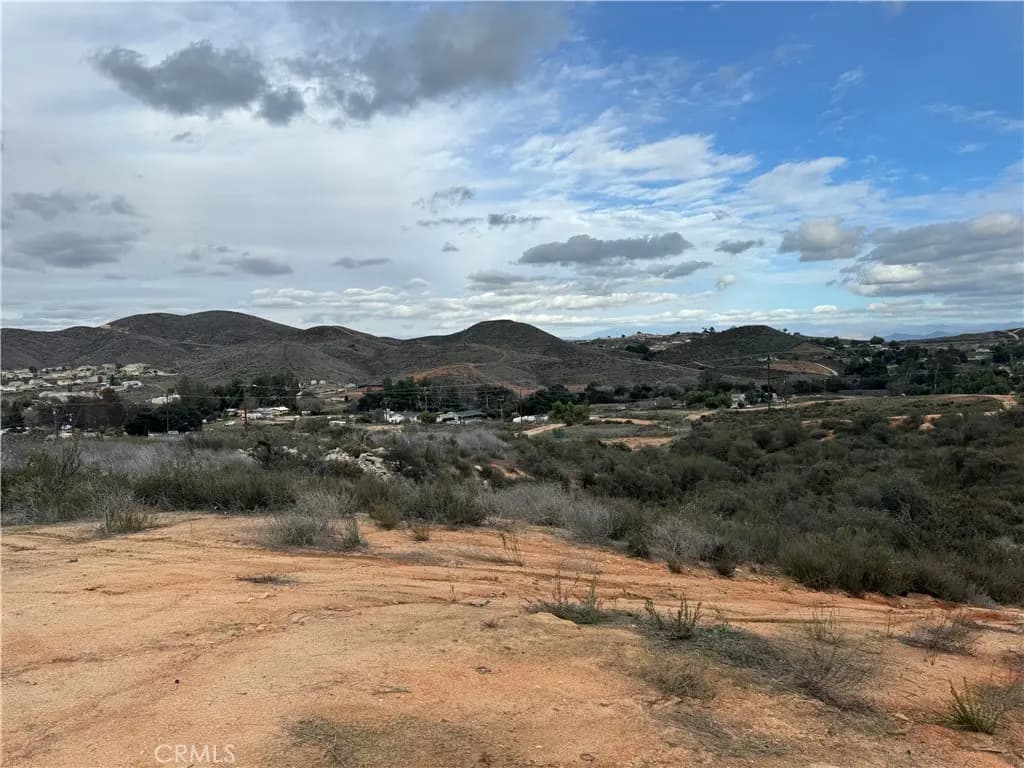 17 Orange, Menifee, CA — listing photo 1