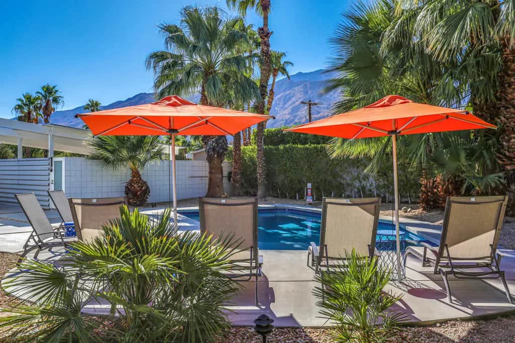 688 E Spencer Drive, Palm Springs, CA — listing photo 1