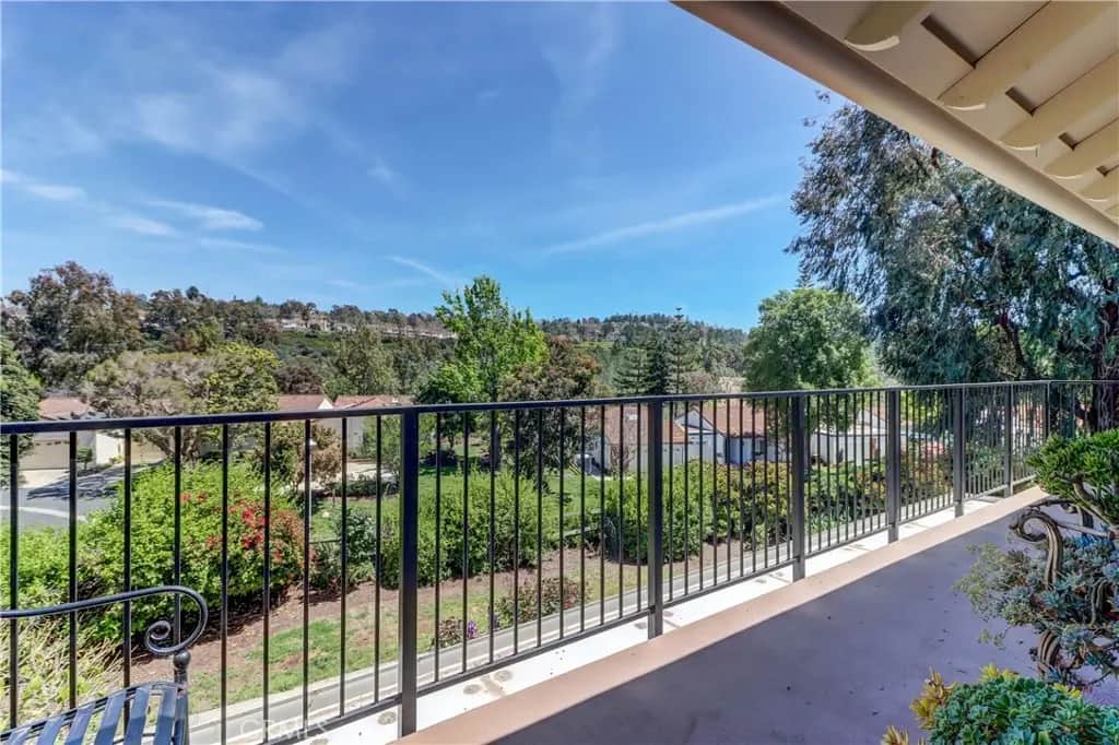 3249 San Amadeo O, Laguna Woods, CA — listing photo 1