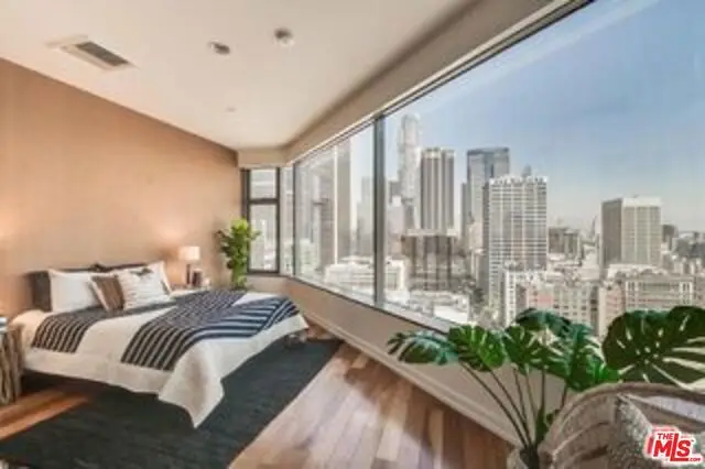 801 S Grand Avenue 2107, Los Angeles, CA — listing photo 1