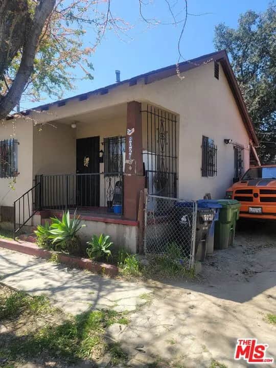 8021 Towne Avenue, Los Angeles, CA — listing photo 1