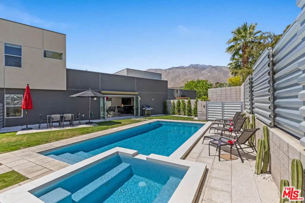 1052 Audrey Drive, Palm Springs, CA — listing photo 1