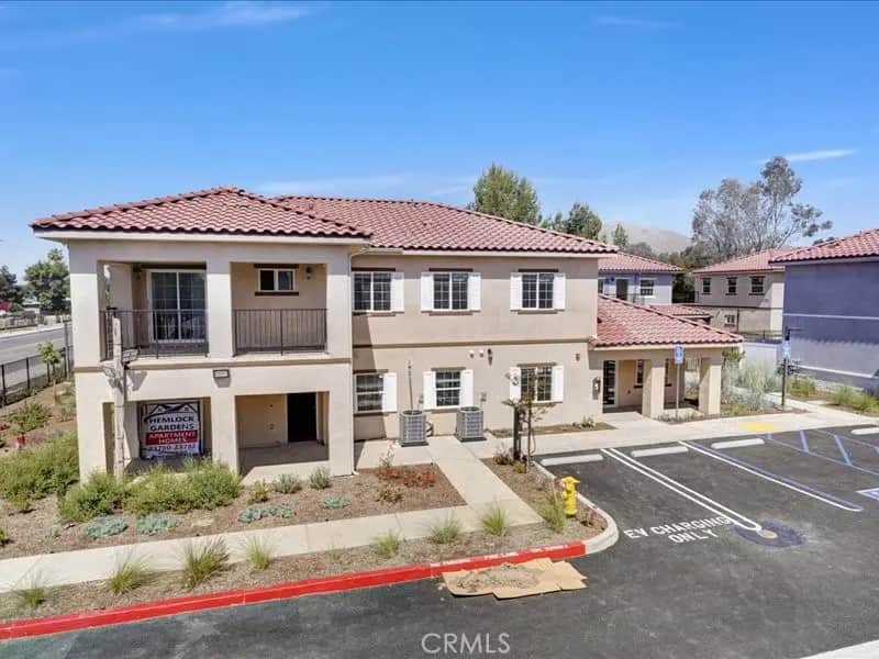 23780 Hemlock Avenue, Moreno Valley, CA — listing photo 1