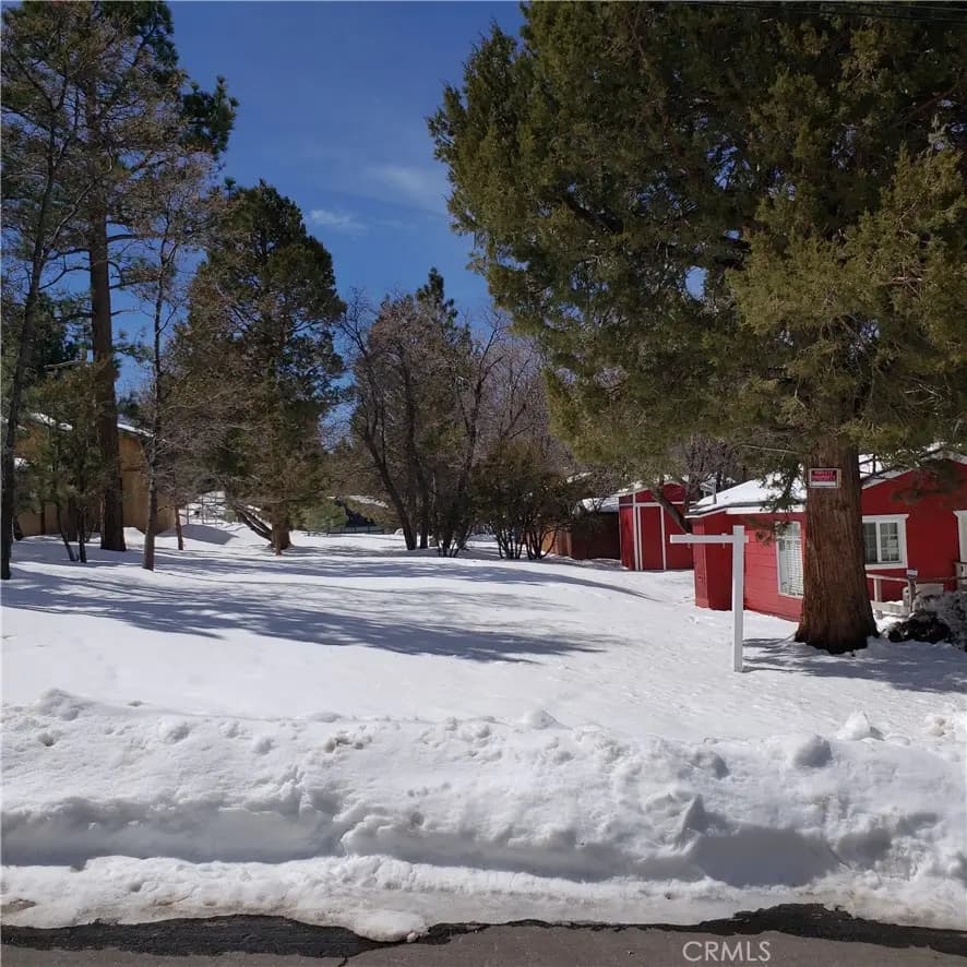 864 San Bernardino Avenue, Sugarloaf, CA — listing photo 1