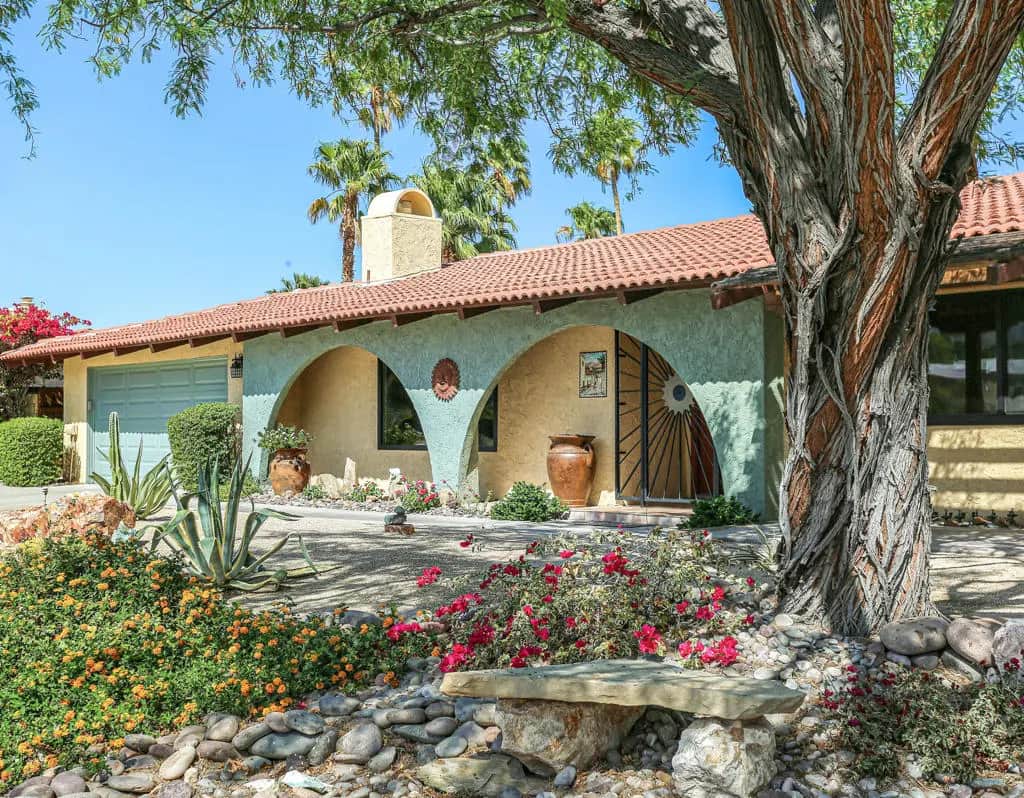 1020 N Cerritos Drive, Palm Springs, CA — listing photo 1