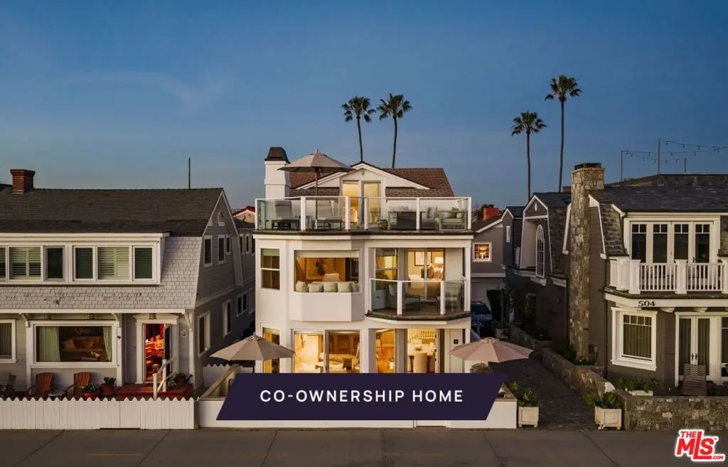 506 W Oceanfront 2, Newport Beach, CA — listing photo 1