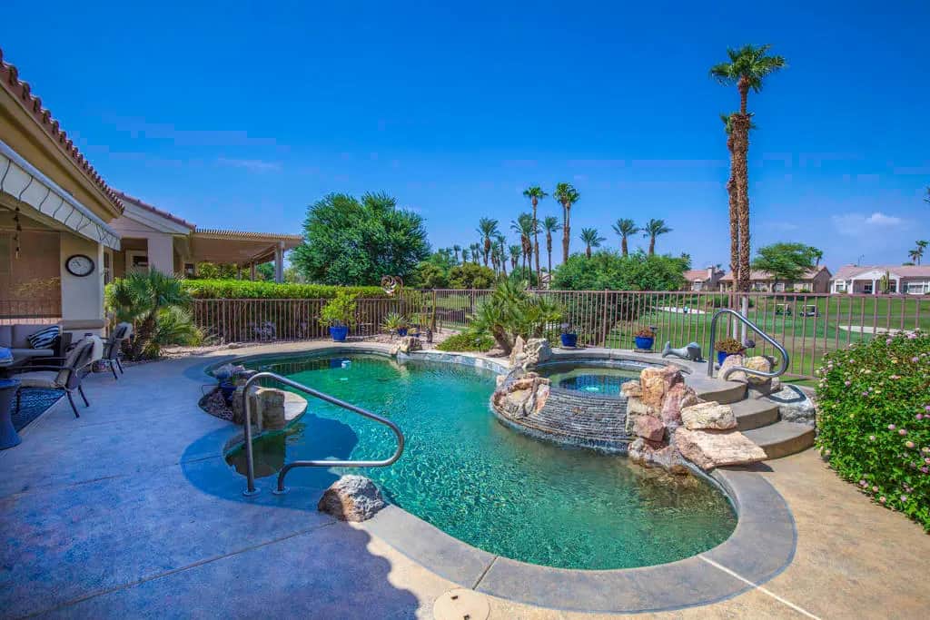 37905 Pineknoll Avenue, Palm Desert, CA — listing photo 1