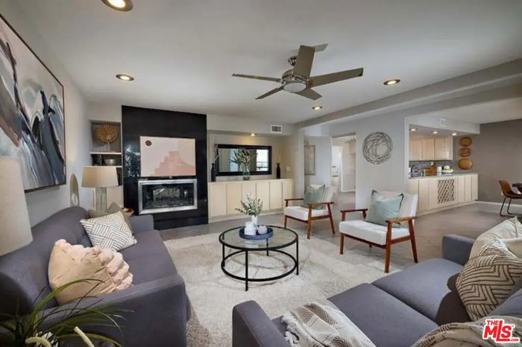 2552 Navarra Drive A, Carlsbad, CA — listing photo 1