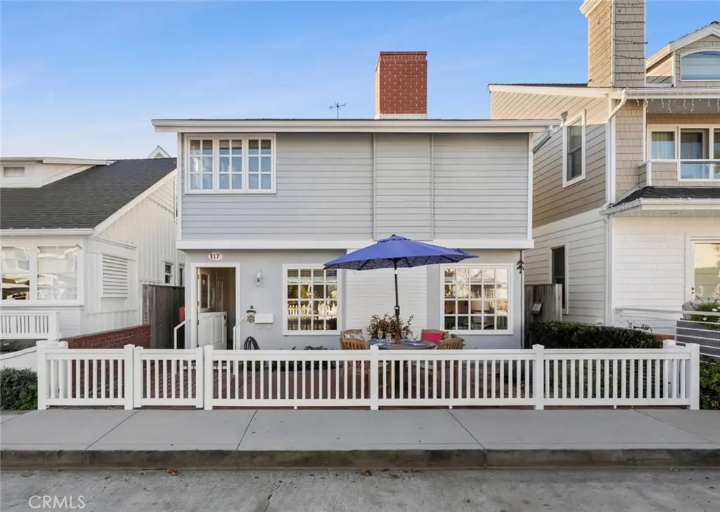 117 Amethyst Avenue, Newport Beach, CA — listing photo 1