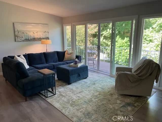 18 Via Castilla O, Laguna Woods, CA — listing photo 1