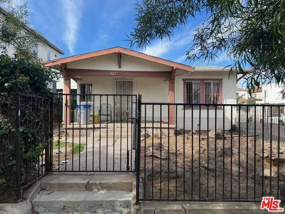 1733 S Longwood Avenue, Los Angeles, CA — listing photo 1