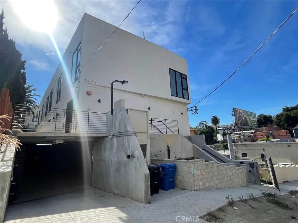 1244 Innes Avenue D, Los Angeles, CA — listing photo 1